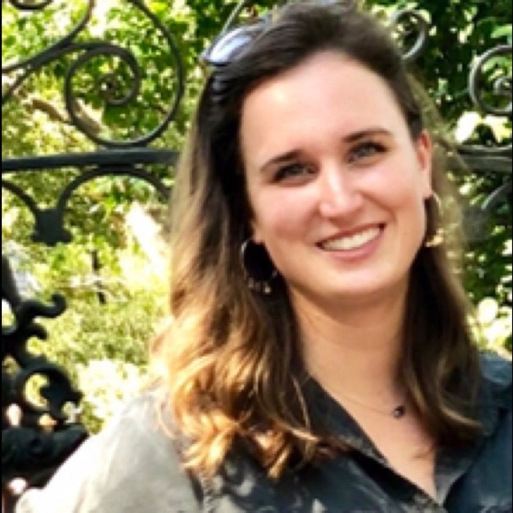 Meet your Posher, Alexis